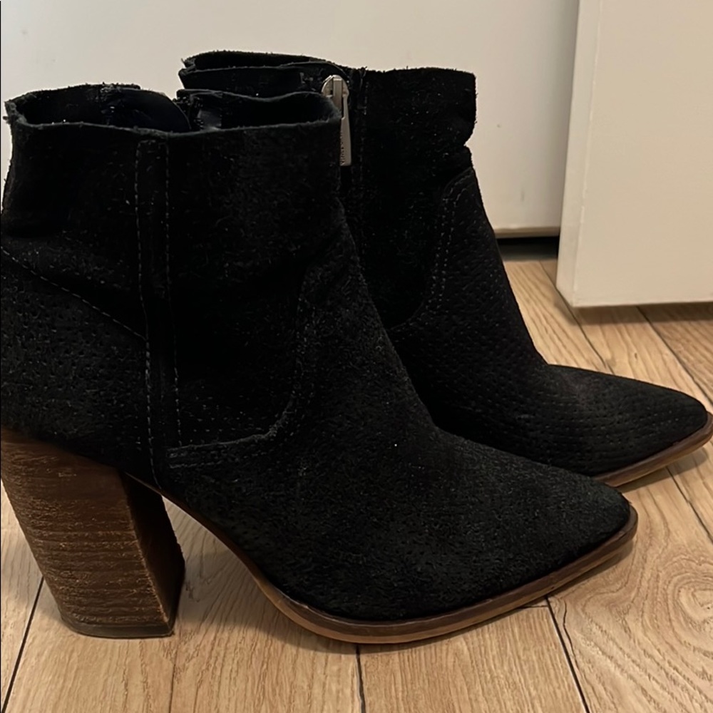 Perfect black suede booties
